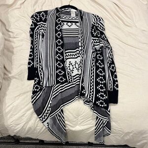 Boutique Black & White Aztec Open-Front Women's Cardigan Sweater